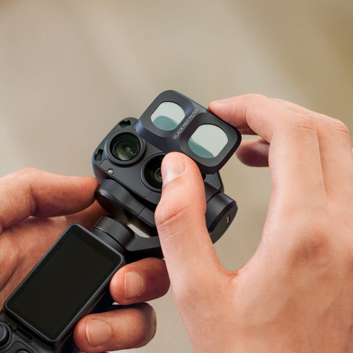 Black Mist Filter sættes på Osmo Pocket 4P